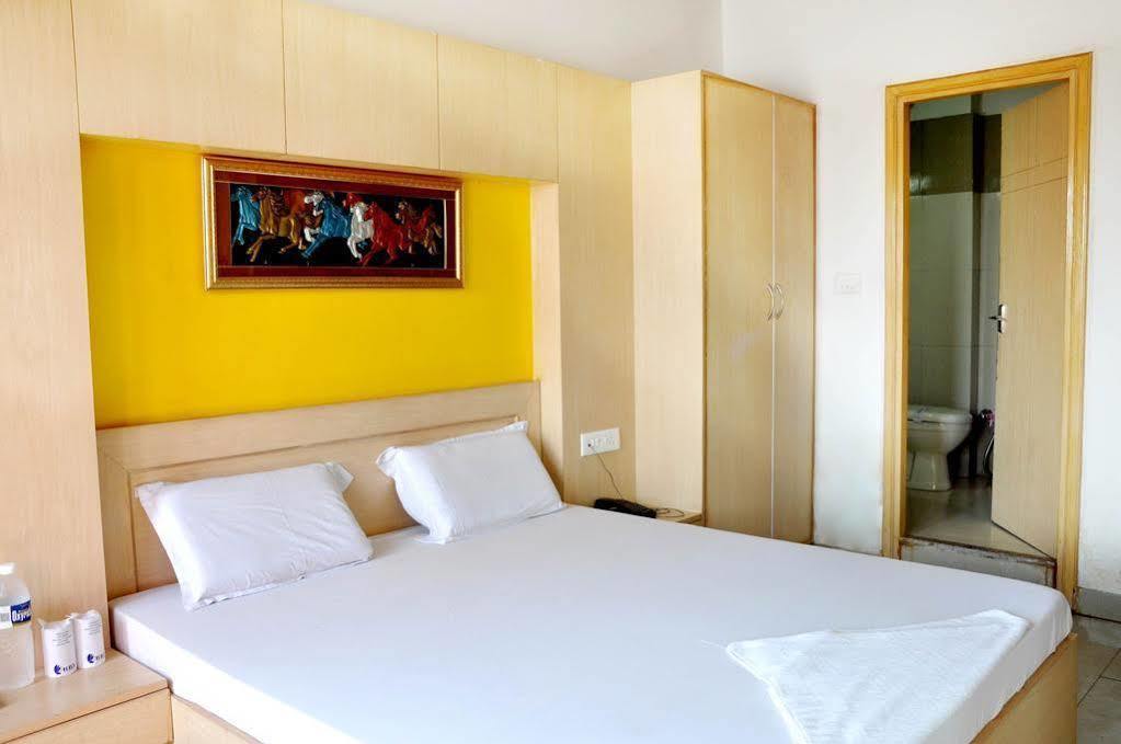 Hotel Ganga View Haridwār Екстериор снимка